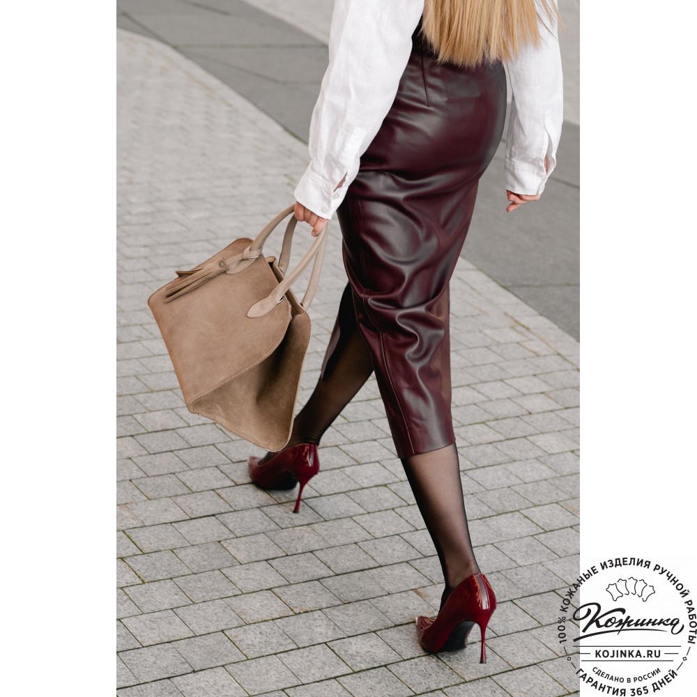 Женская кожаная сумка "Вирджиния" (черная)