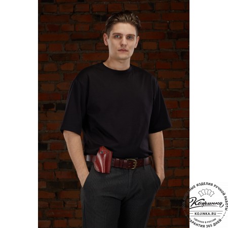 Кожаная поясная кобура  для пистолета "Пионер" (черная)